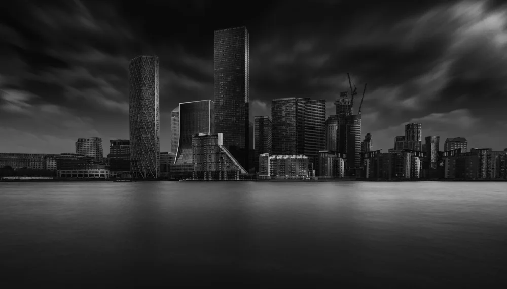 Mathew, Jobin: Canary Wharf - Londra