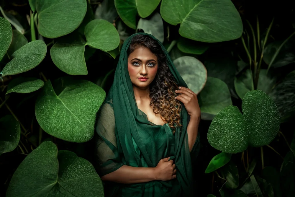 BHATTACHARYYA, PARTHA: BELLEZZA NEL VERDE