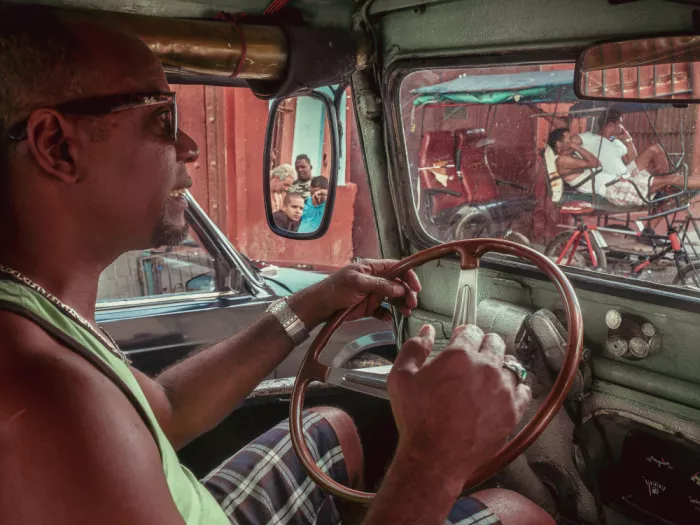 Bauer, Andy: Taxista