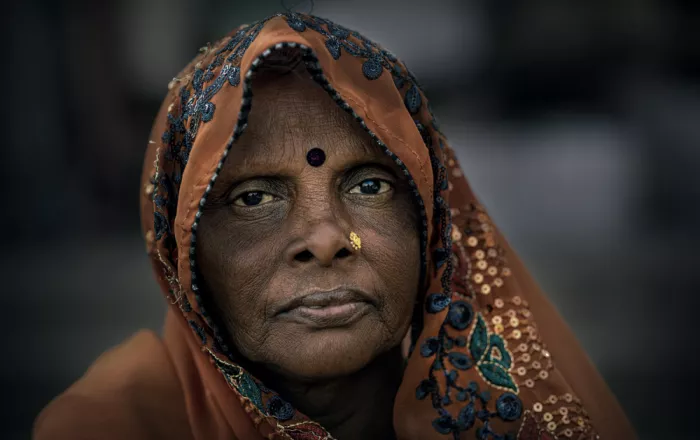 Szmidt, Waldemar: Donna dai Ghat di Benares