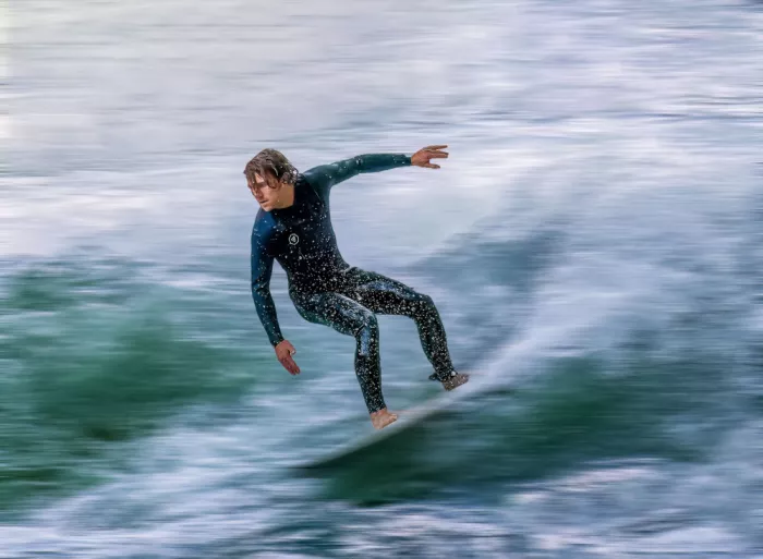 Li, Hal: Surfen