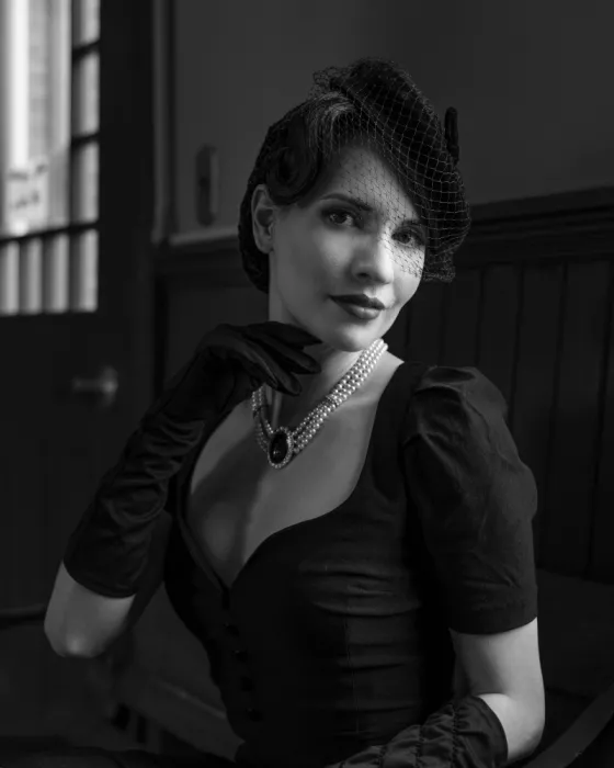P., Ruiqing: Eleganza senza tempo