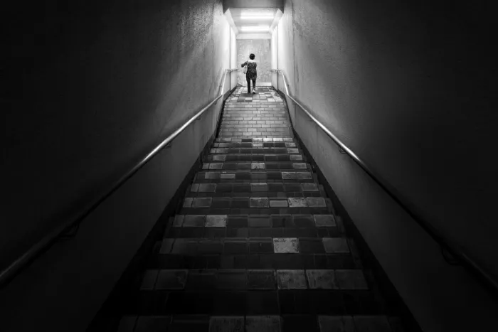 Yamamoto, Eiji: Descente sous terre