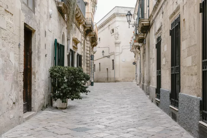 Photolovers: Scena di strada a Lecce, Italia