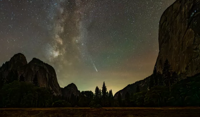Lin, Ning: Yosemite, Milchstraße und Komet