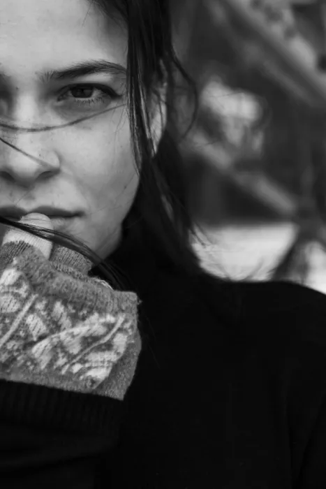 akyurt, engin: Ritratto di bella giovane ragazza