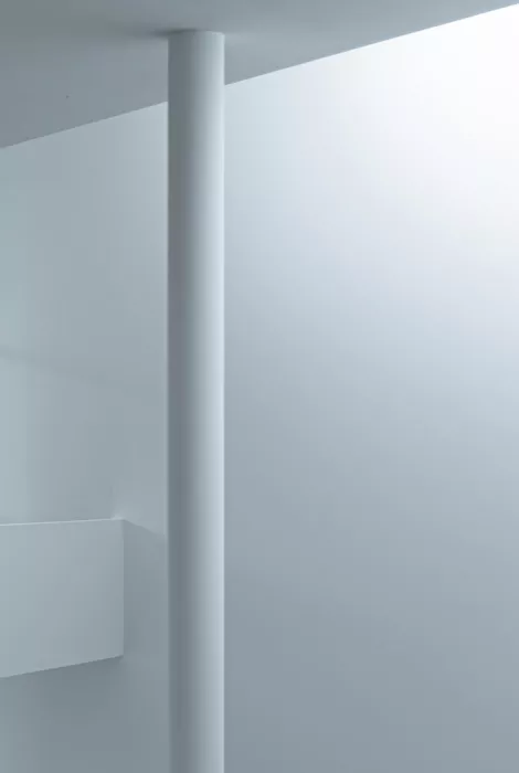 Neu, Mario: Säule im Lichtraum