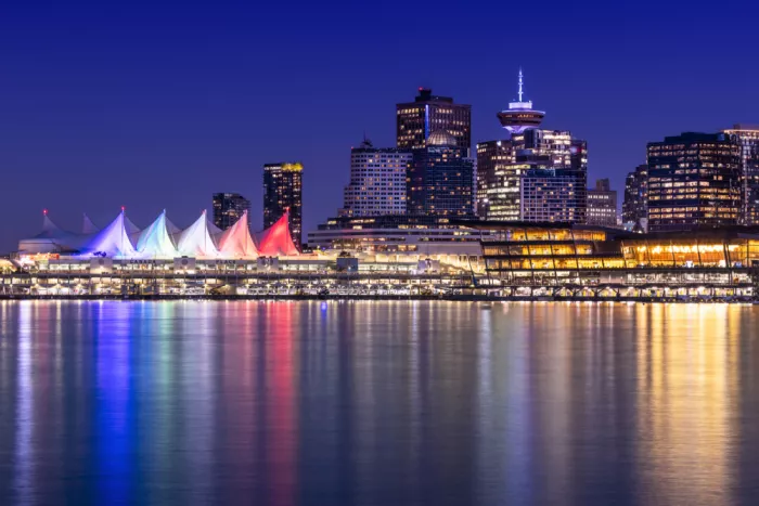 Viola, Melanie: Půvabný večerní dojem z Vancouveru