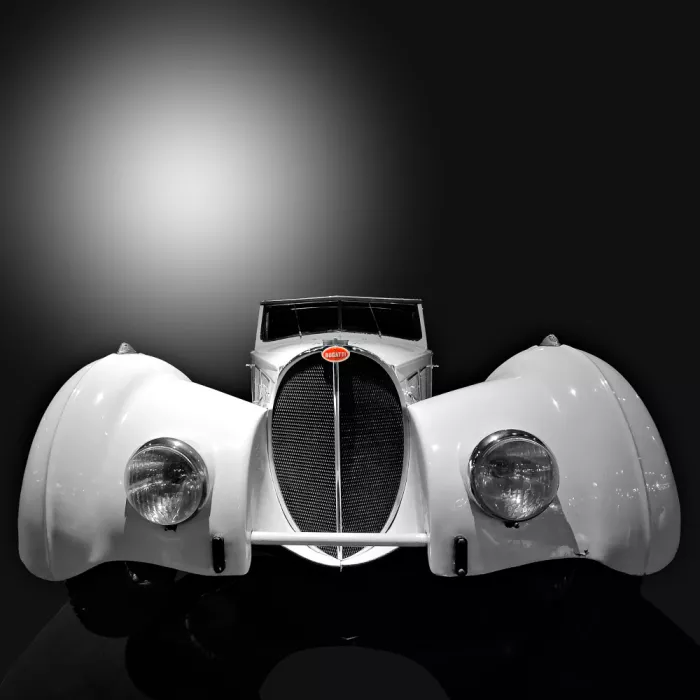 Weber, Roland: Una Bugatti bianca