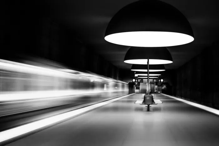 Dauer, Andy: Movimento sotterraneo