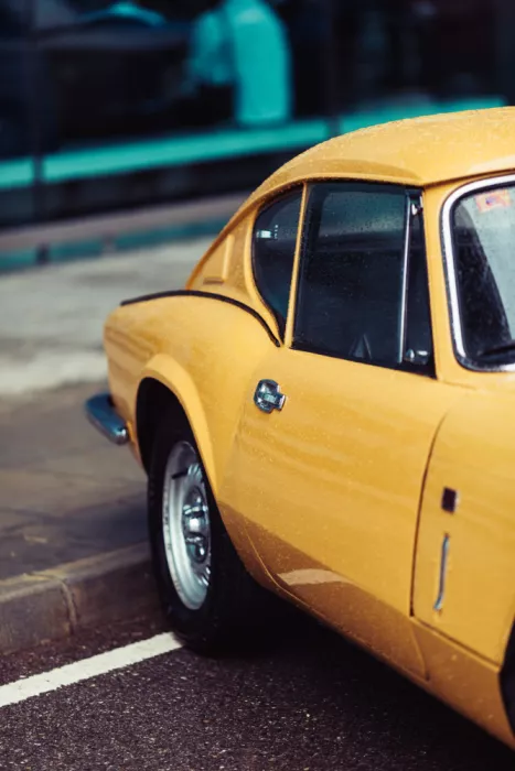 Pardina, Javier: Vintage Gelbes Auto