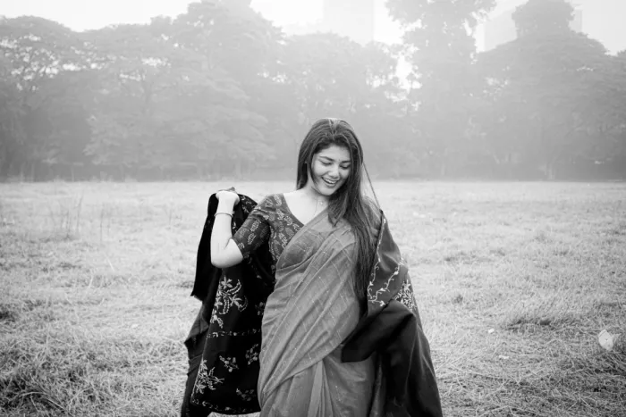 Das, Subhajit: Storia fotografica di ritratto ambientale nebbioso
