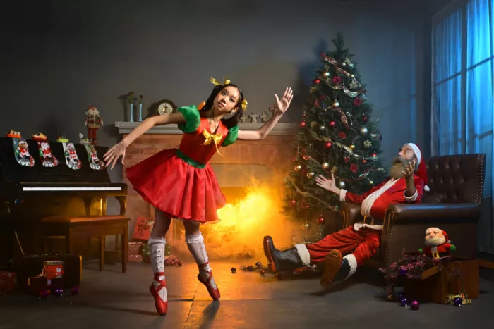 Aditya, Rawisyah: Poupée de Noël