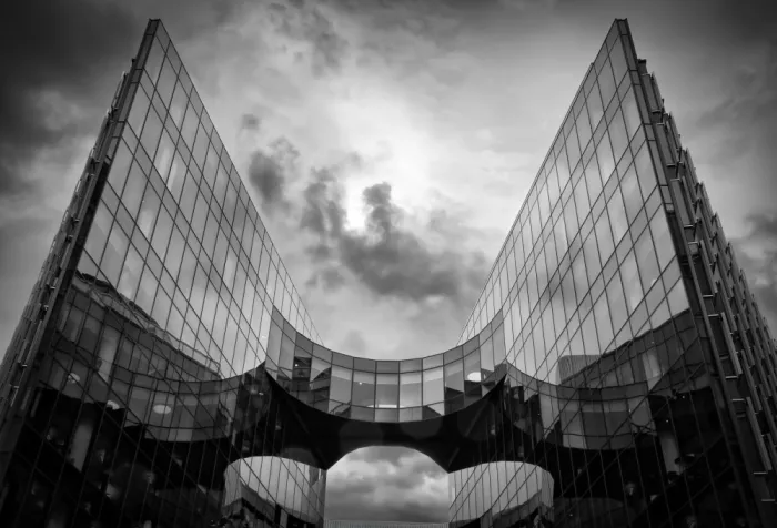 Villalba, Angel: Edificio a Londra