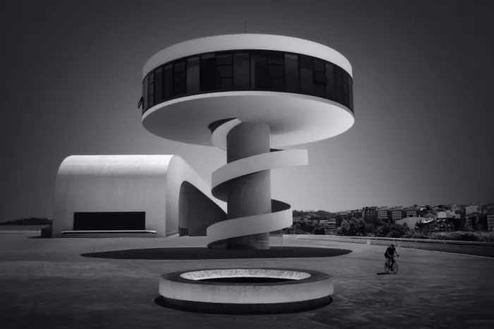 Mingo, de Enrique: NieMeYeR IV