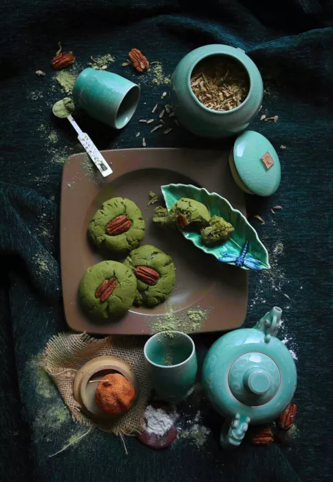 Zhou, Fangping: Matcha-Teegesellschaft
