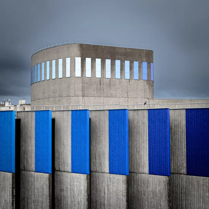 Loire, Hervé: Brutalisme en bleu