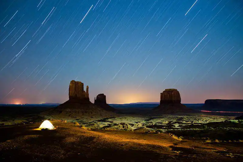Zuzana a Josef Havlin: Stars over Monument Valley