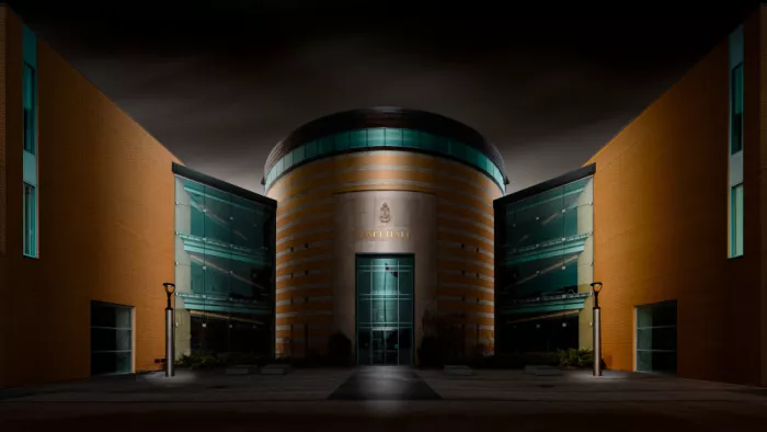 Zhou, Steven: Edificio Biala 2