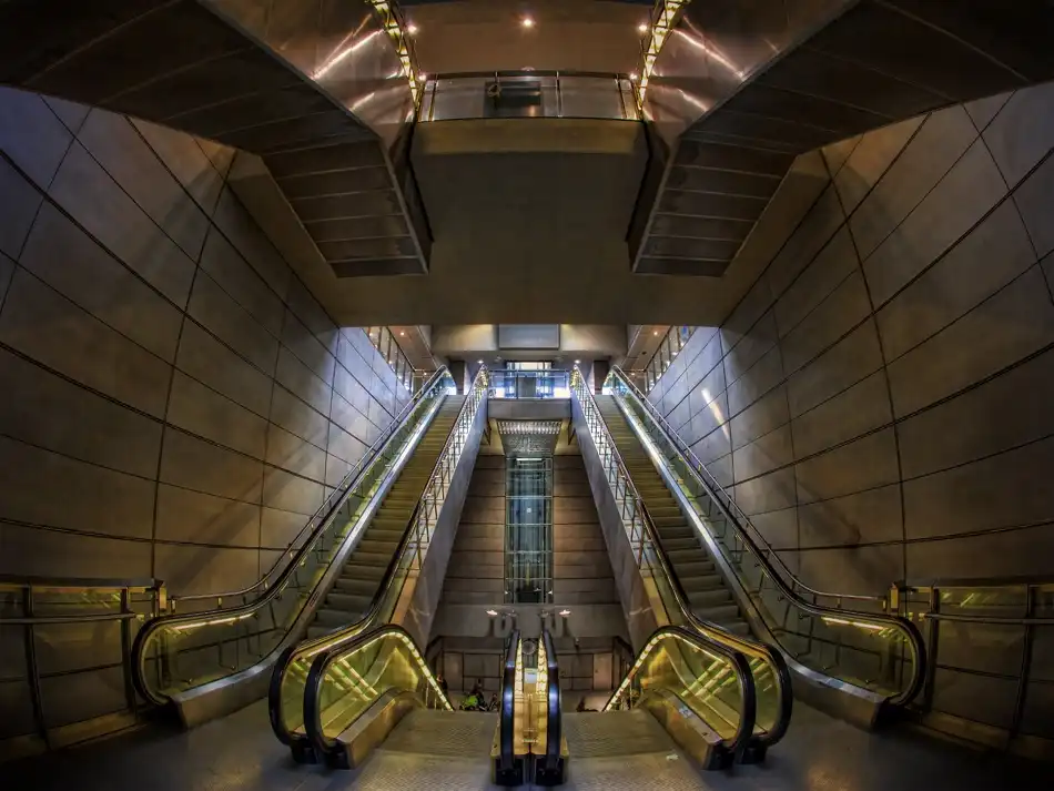Nielsen, Stefan: Metropolitana