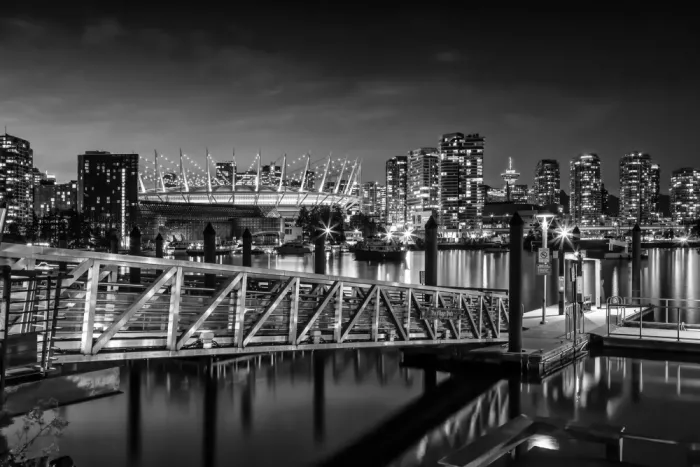 Viola, Melanie: Malebný večerní dojem z Vancouveru | Monochromatický