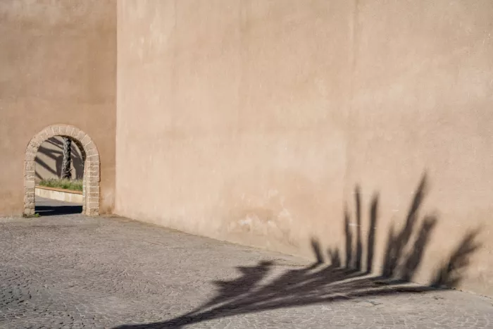 Photolovers: Ombra sul muro in Marocco