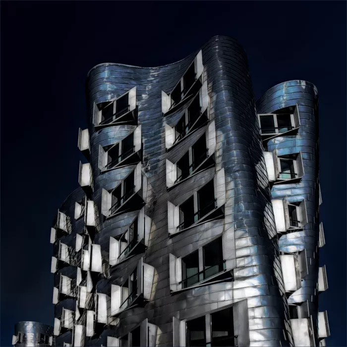 Claes, Gilbert: Stahlturm