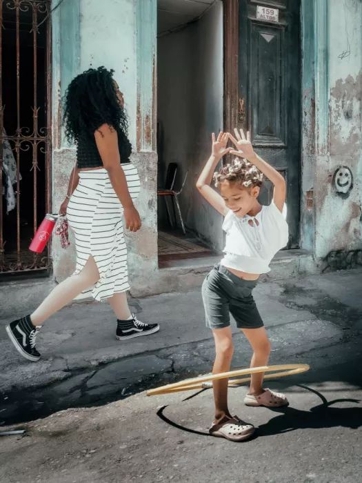 Bauer, Andy: Diversión en la calle