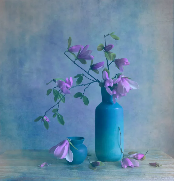 Zhou, Fangping: Magnolien in Blau