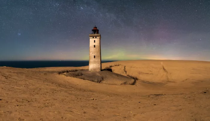 Keller: Nordlichter über dem Leuchtturm Rubjerg Knude