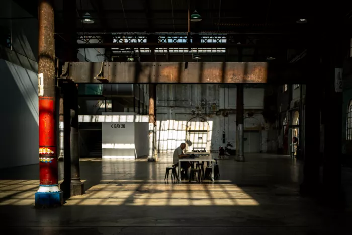 Fei, Ellie: Les étapes de la ville - le monologue aux Sydney Carriageworks