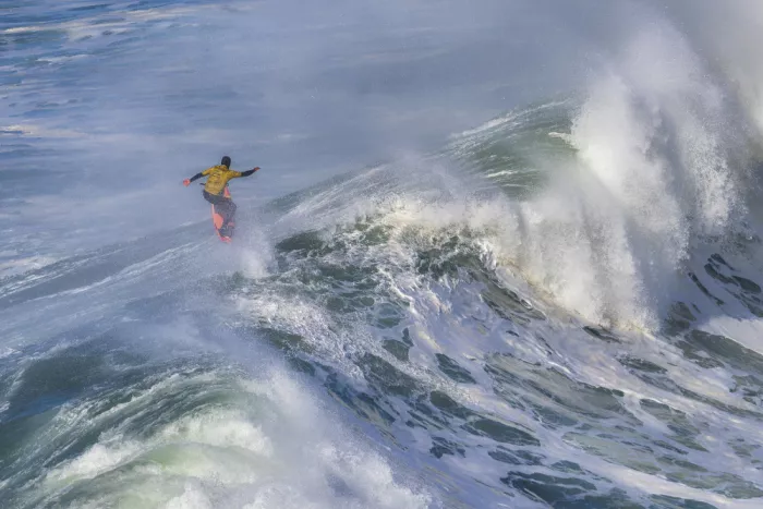Scalvenzi, Hullot Benjamine: Surfer
