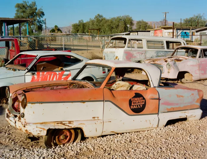 Young, Bethany: Bombay Beach Drive In II auf Film