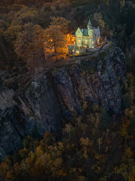Rosenkrancová, Ilona: romantic castle