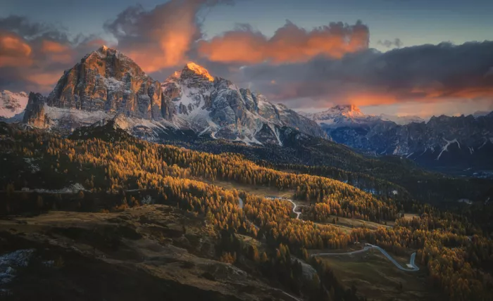 Jacobs, Lydia: Cortina d