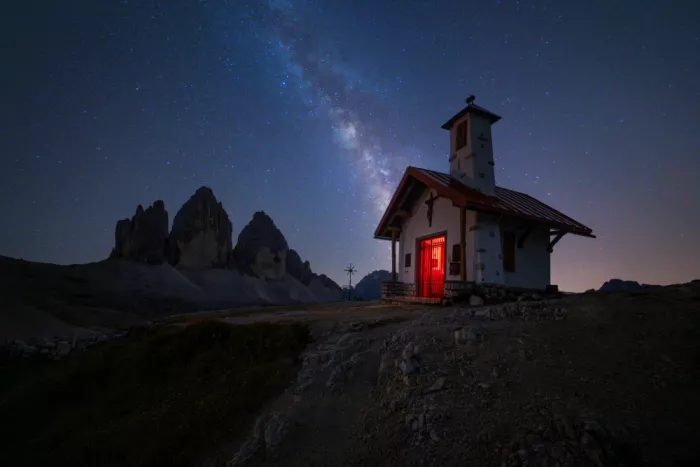 Ye, NingYun: Une petite chapelle sous les étoiles