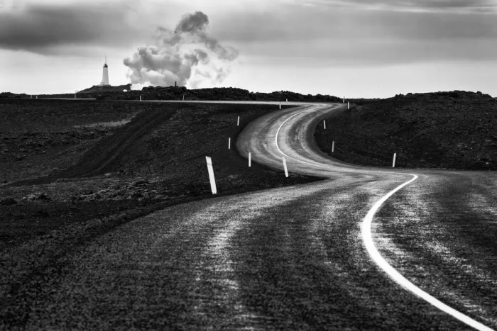 Klesse, Andreas: Die lange und gewundene Straße