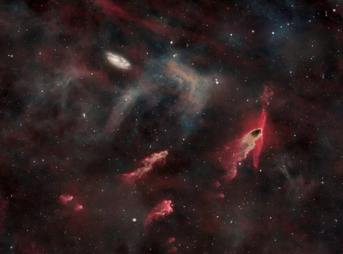 Chander, Vikas: Glóbuly a galaxie