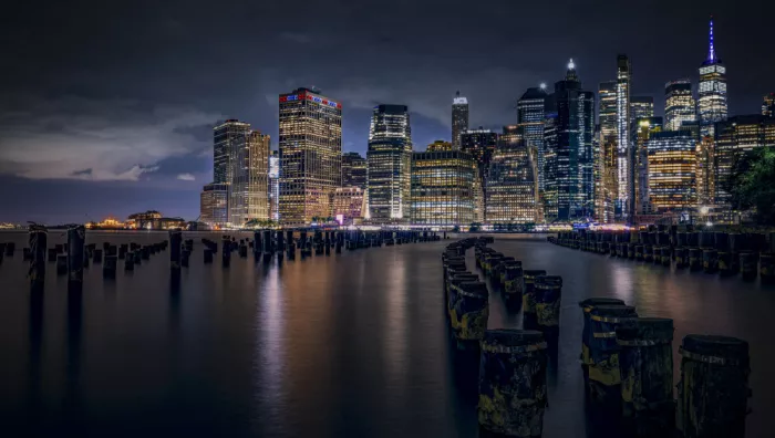 Ladan, Robbert: Silueta Manhattanu