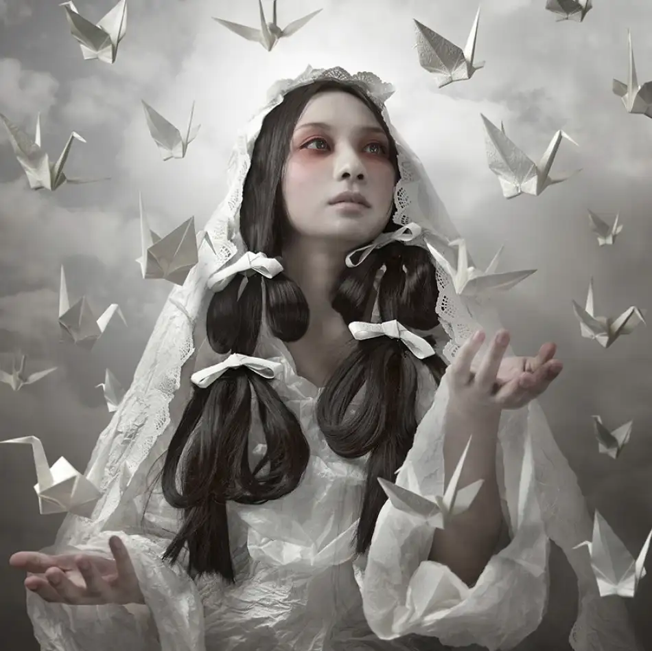 Murakami, Kiyo: Diosa del Origami