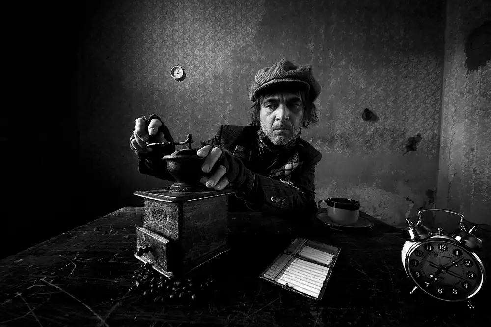 -, grobenski mario: Káva a cigarety