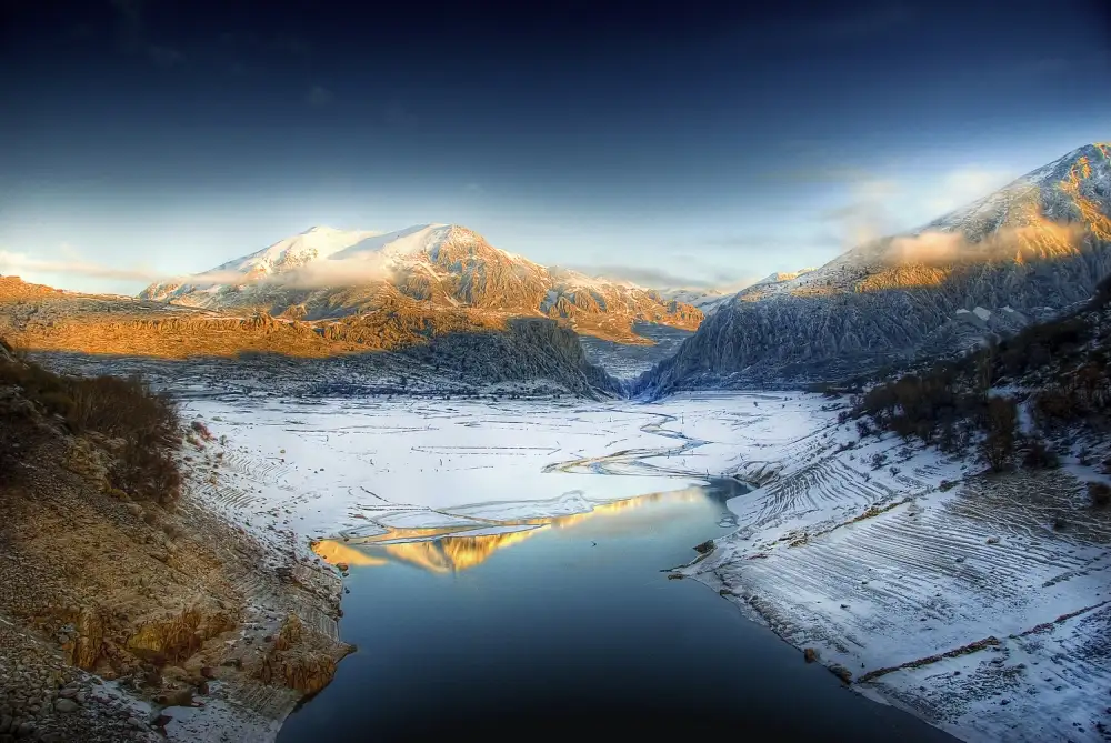 Lobato, C. Jose: Montagne della Luna
