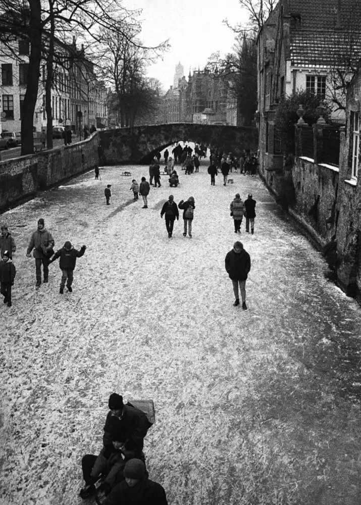 Yvette,,,, Depaepe,,,,: Camminare sul ghiaccio a Bruges