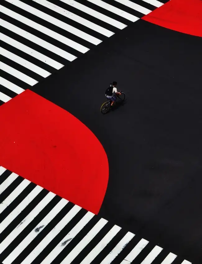 Ikeda, Keisuke: Lungo una strada
