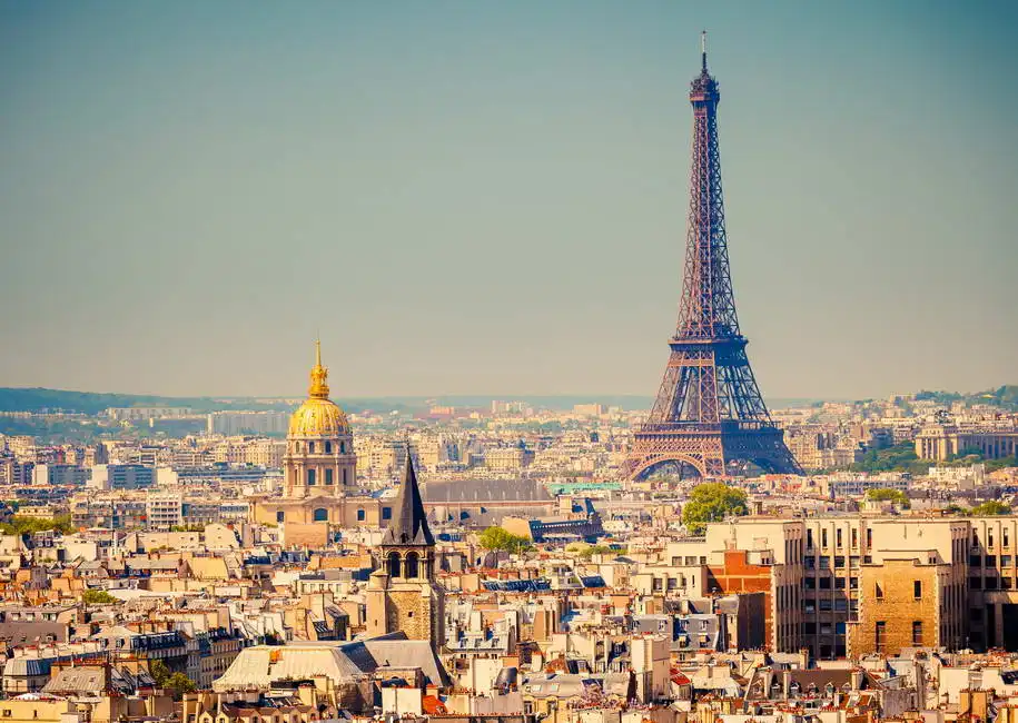 Neznámý: Pohled na Eiffelovu věž, Paříž, Francie