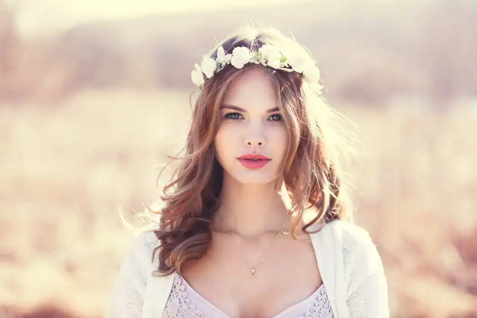 Unknown: Ragazza con fiori