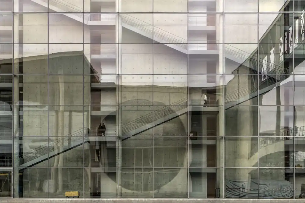 Stoop, Susanne: Uffici riflessi