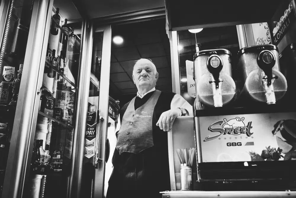 Grambone, Antonio: Service doux dans la rue...