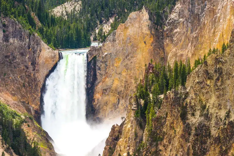 Neznámý: Vodopády řeky Yellowstone
