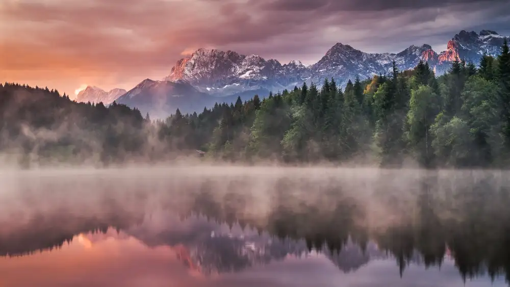 Wonisch, Andreas: Sunrise at the Lake